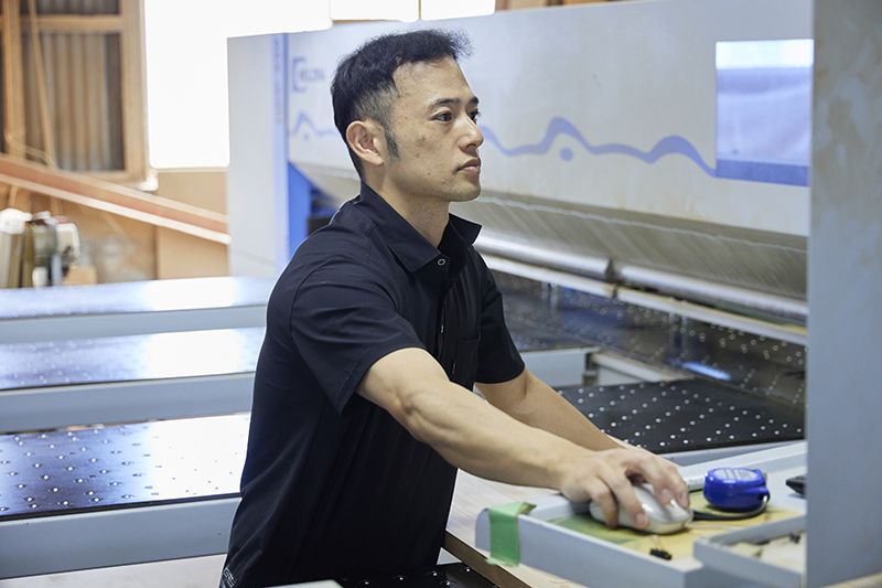 現在の仕事内容を教えてください
